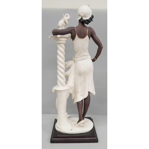 818 - Two Giuseppe Armani figures - Marina limited edition 2746-5000 and Mahogany, boxed