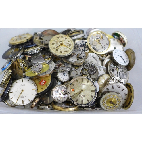 646 - Assorted wristwatch movements