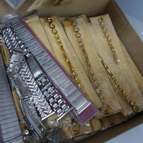 650 - Lady's and gentleman's watch bracelets, new old stock, including Rowi Super-flex