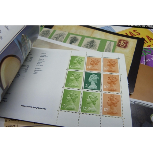 847 - Stamps; twelve Great Britain prestige booklets including £1 Wedgwood, (face value £200+)