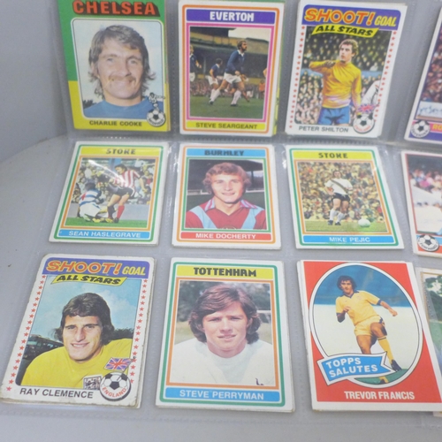 671 - Football Trading Cards, issued by Topps from various sets in the 1970s, 110 in total, mixed conditio... 