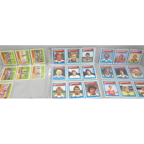 672 - Football Trading Cards, issues by Americana Munchen from their 1970 set, 70 in total, excellent cond... 