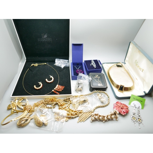 921 - Boxed jewellery, Monet, Swarovski, Napier, Trifari, Exquisite, etc.