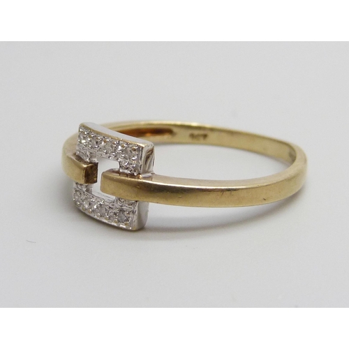 931 - A 9ct gold and diamond ring, 2.2g, Q/R