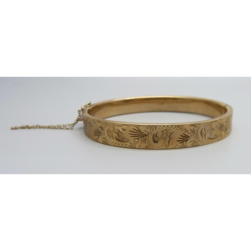 947 - A 9ct gold bangle, Birmingham 1973, 12.2g