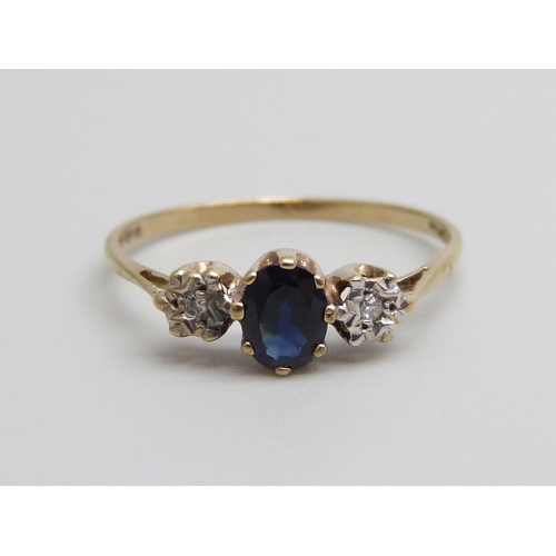 948 - A 9ct gold, diamond and sapphire ring, 1.0g, M