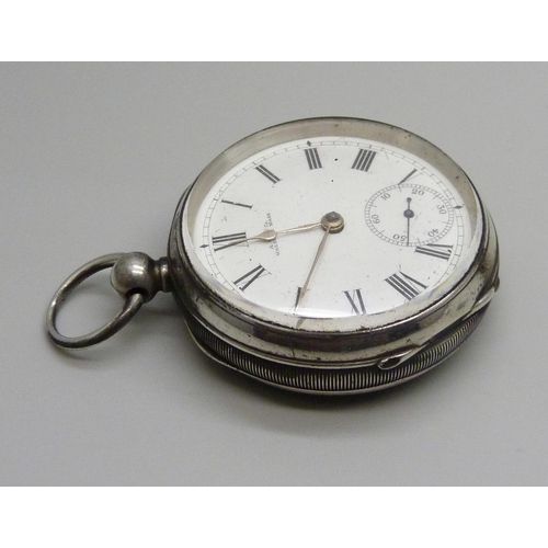 963 - A silver cased Waltham pocket watch, Birmingham 1890