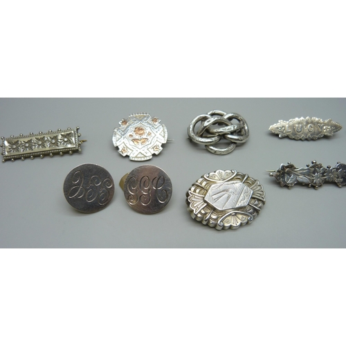 968 - Four hallmarked Victorian silver brooches, three other brooches and a pair of hallmarked silver butt... 