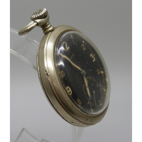 986 - A Zenith German military issue pocket watch, back case numbered D8404165H