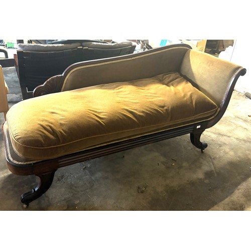 109 - A Regency rosewood and fabric upholstered chaise longue