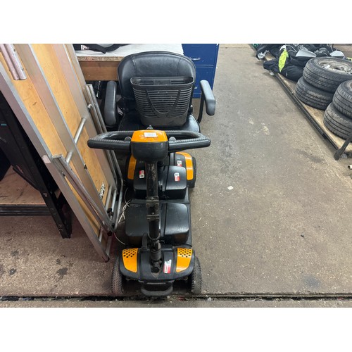 5089 - A Excel lightweight 4 wheel mobility scooter with charger and key  - driven in to saleroom