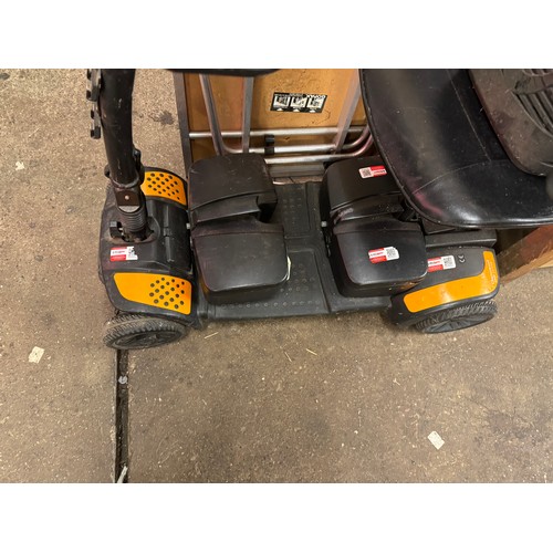 5089 - A Excel lightweight 4 wheel mobility scooter with charger and key  - driven in to saleroom