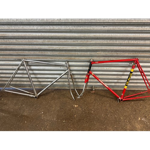 5132A - 2 vintage Raleigh bike frames