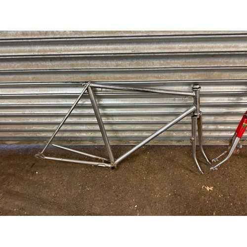 5132A - 2 vintage Raleigh bike frames