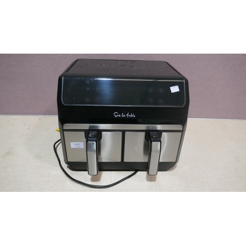 6137 - Sur La Table Air Fryer (338-116) *This lot is subject to Vat