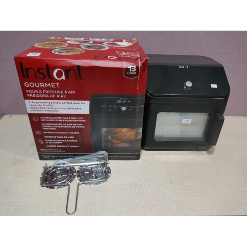 6141 - Instant Pot Air Fry Oven Air Fryer (338-118) *This lot is subject to Vat