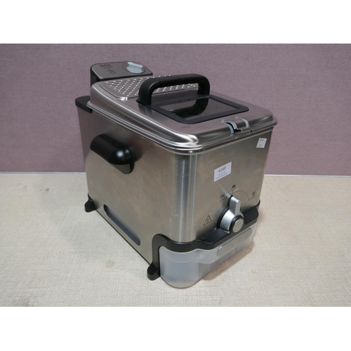 6160 - Tefal Fryer               (338-425) *This lot is subject to Vat