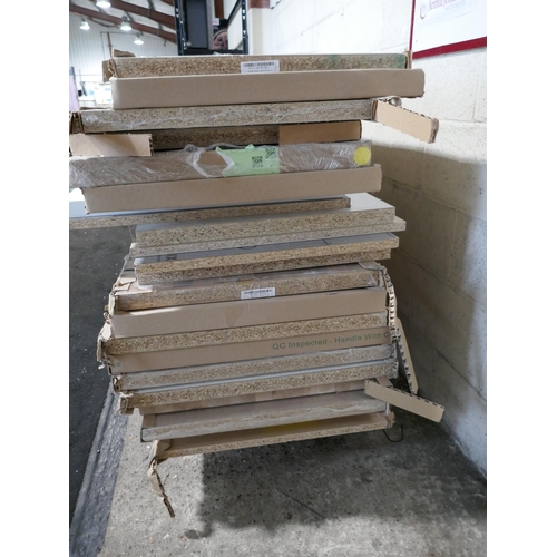 6025 - Quantity of worktop, mixed sizes and styles (464-134-156) *This lot is subject to Vat