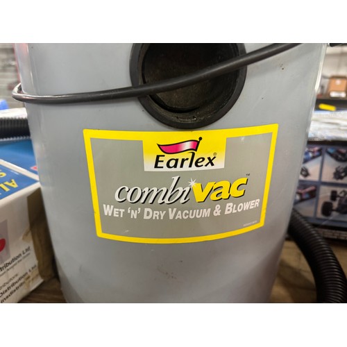 5289 - An Earlex Combi vac WD1000 Wet 'n' Dry vacuum and blower