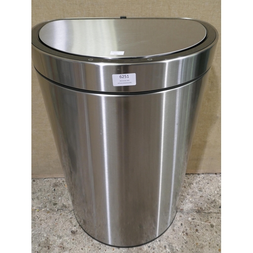 6251 - 47L Eko Semi Round Bin   (338-404) *This lot is subject to Vat