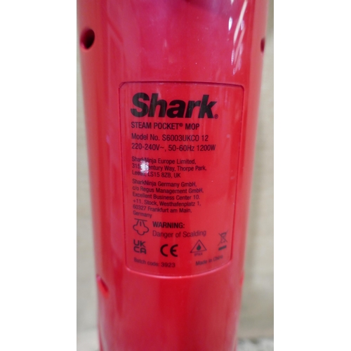 6255 - Shark Steam Mop, Original RRP £99.99 + Vat (338-244) *This lot is subject to Vat