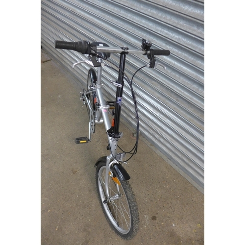 5128 - A Neo bike folding touring bike *Police repossession