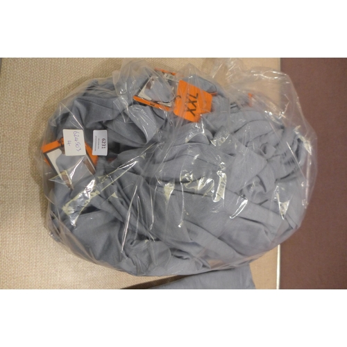 6231 - A quantity of Tahari 2 tone pique t-shirts in blue, various sizes (L337) *This lot is subject to VAT