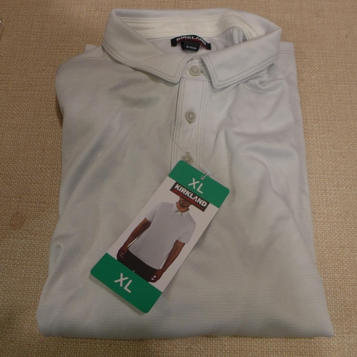 6232 - A quantity of mens polo shirts in white, various sizes (L337) *This lot is subject to VAT