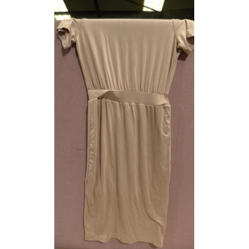 6237 - A quantity of Mondetta dresses with elasticated waist in simply taupe, various sizes (L337)  *This l... 