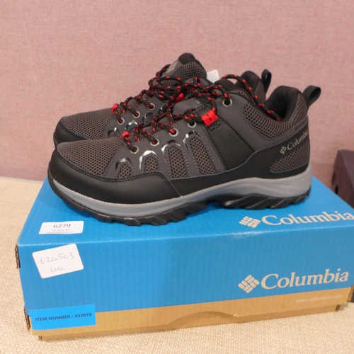 6279 - Columbia trainers in grey, size UK 8,  Penguin Paxton trainers in brown, size UK 7 (L337)  *This lot... 