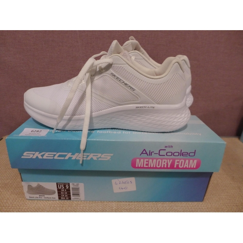 6282 - Skechers Uniform Avenue trainers, white, size 6 (L337)  *This lot is subject to VAT