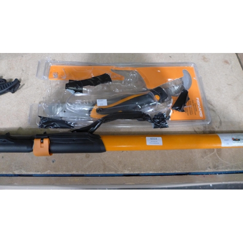 6314 - Fiskars Tree Pruner (338-252) *This lot is subject to Vat