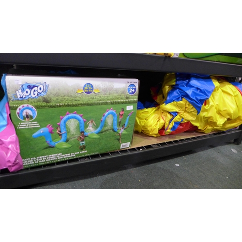 6343 - Giant Inflatable Sea Serpent And intex Bouncy Castle    (338-401) *This lot is subject to Vat