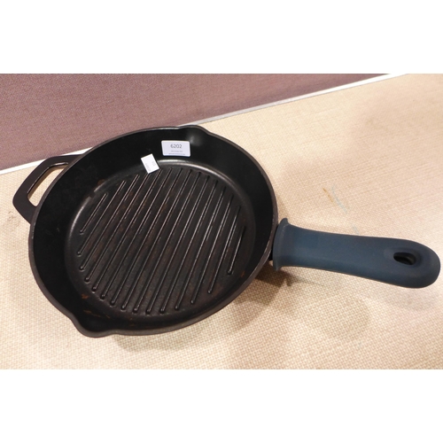 6202 - Tramontina Cast Iron Grill & Skillet  (338-379) *This lot is subject to Vat