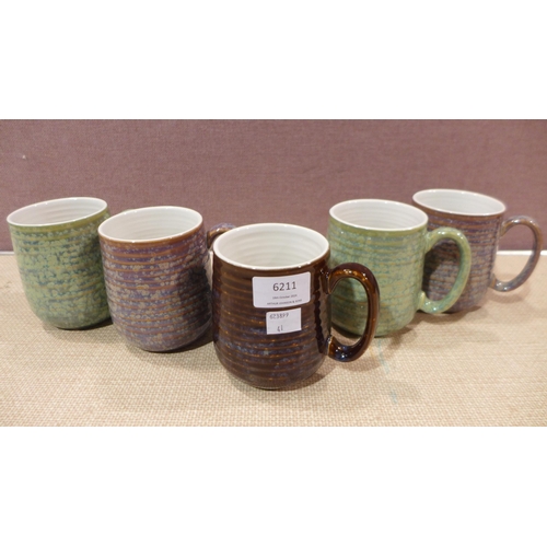 6211 - Reactive Glaze Mugs (16Oz) (338-41) *This lot is subject to Vat