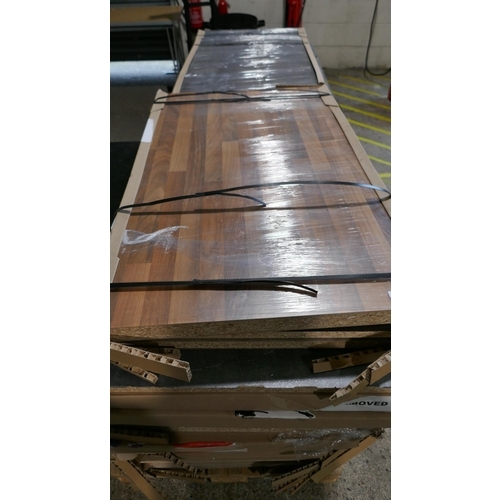 6026 - Quantity of worktop, mixed sizes and styles (464-157-177) *This lot is subject to Vat