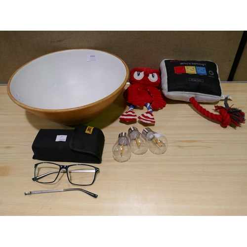 6062 - Feit Bulbs, Cat Blue Plastic Rx Sunglasses, Mikasa Mango Wood Salad Bowl And Dog toys - Damaged (338... 