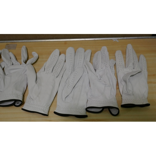 6067 - Qty Of Mixed Kirkland Signature Golf Gloves (338-57,58.305.306) *This lot is subject to Vat