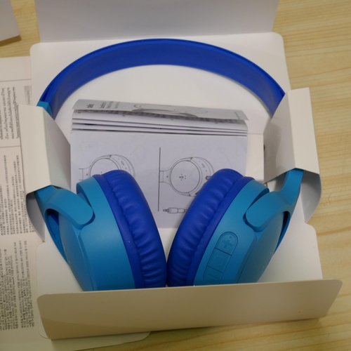 6069 - Belkin Soundform Kid Mini wireless headphone with Case  (338-323) *This lot is subject to Vat