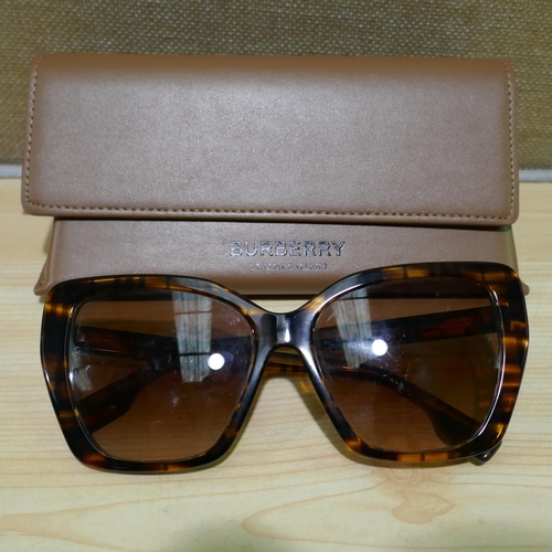 6082 - Burberry Brown Check Plastic Sunglasses (338-99) *This lot is subject to Vat