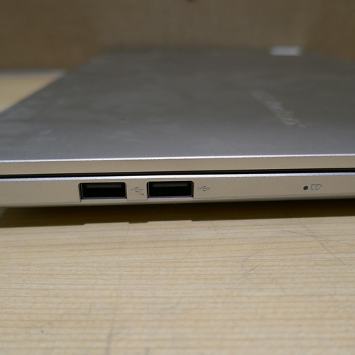 6099 - Asus Vivobook laptop with charging lead (Ry2EN 5000 series/AMD Radeon Graphics) (332-Extra) *This lo... 