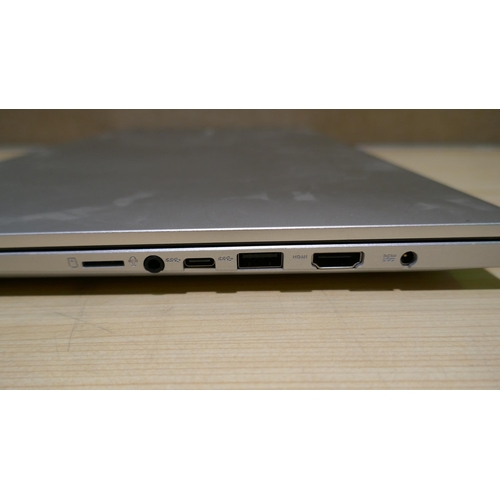 6099 - Asus Vivobook laptop with charging lead (Ry2EN 5000 series/AMD Radeon Graphics) (332-Extra) *This lo... 