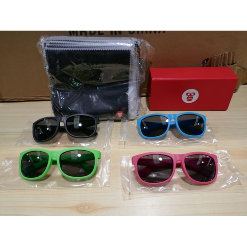 6102 - Silverback childrens sunglasses X50 including 60X boxes and a pack of lense cloths, various colours