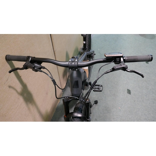 6106 - Claud Butler Wrath 1.0 Black electric bike with two keys and charging lead, equipped with rear Bafan... 