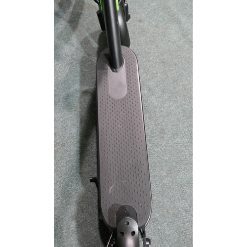 6108 - Li-fe 250 Air electric scooter - No Charging Lead