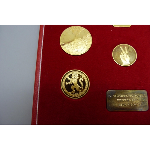 7066 - A 22ct gold coin set - Centenary of Sir Winston Churchill 1874-1974 commemorative medallions, limite... 