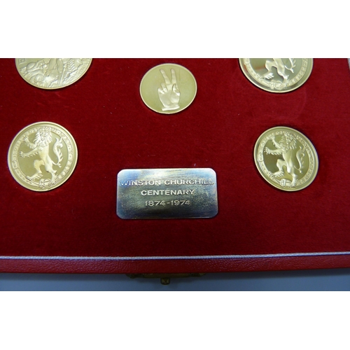 7066 - A 22ct gold coin set - Centenary of Sir Winston Churchill 1874-1974 commemorative medallions, limite... 