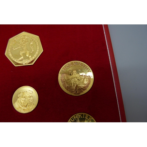 7066 - A 22ct gold coin set - Centenary of Sir Winston Churchill 1874-1974 commemorative medallions, limite... 