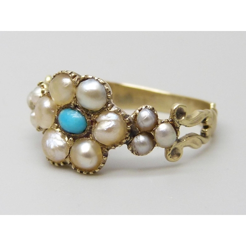 7083 - A Georgian yellow metal mourning ring set with seed pearls and turquoise, tests as high carat gold, ... 