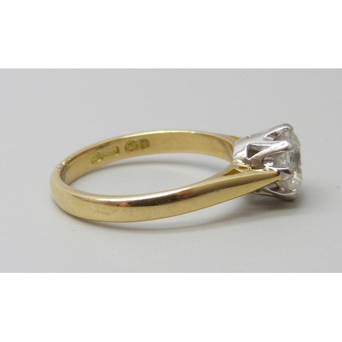 7084 - An 18ct gold diamond solitaire ring, approximately 1.01ct, 3g, K